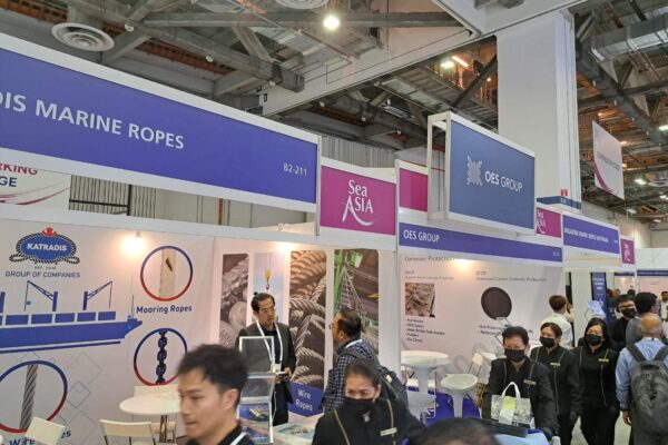 Crowd view of Katradis and neighboring booths at Sea Asia 2025